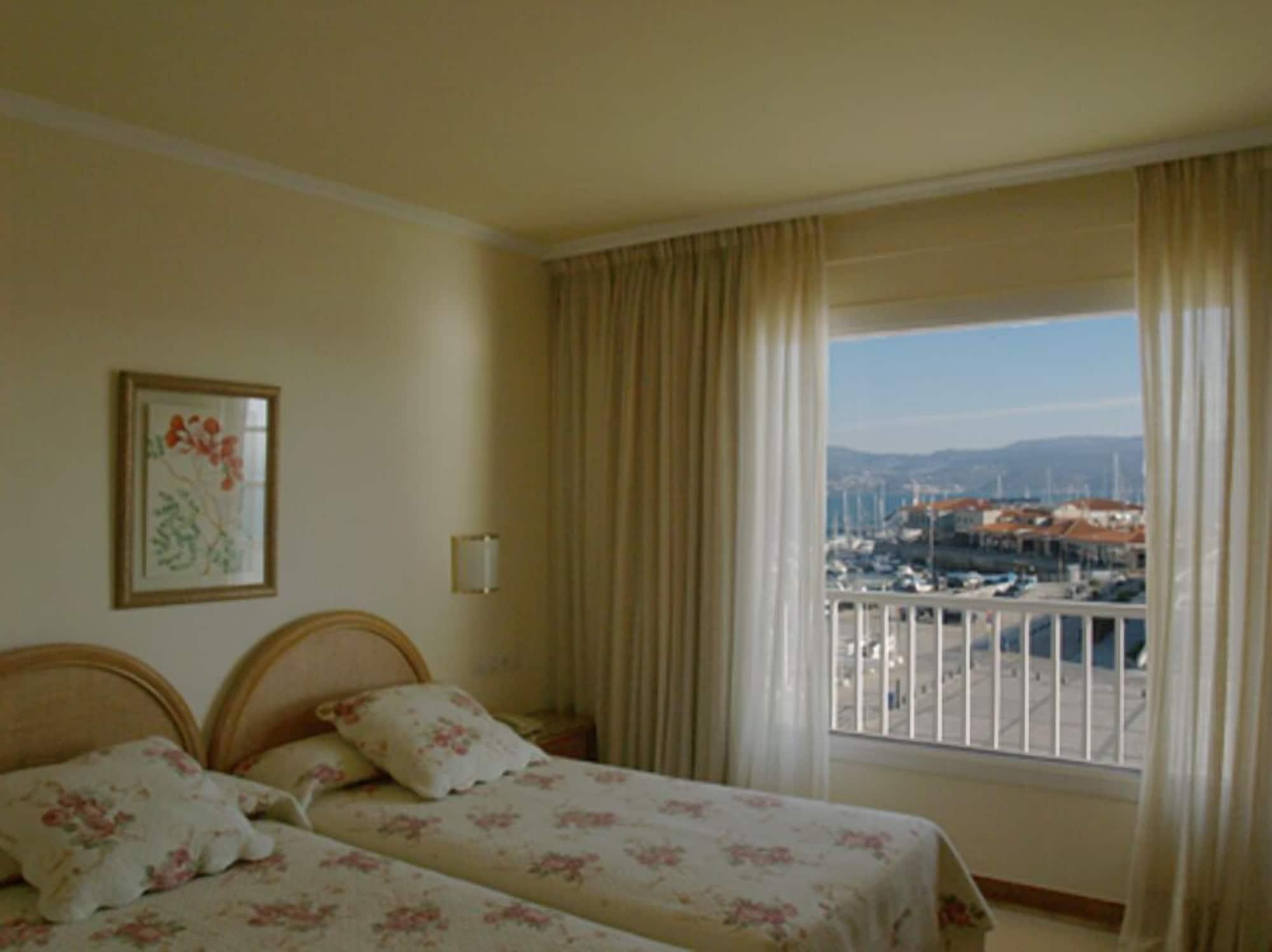 Apartamentos Rotilio Sanxenxo Kültér fotó